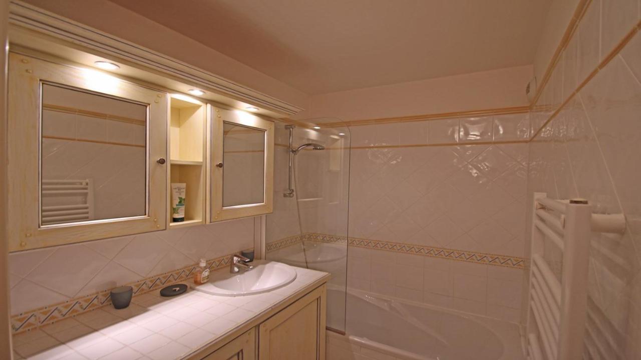 Sainte-Maxime - 3 Bedroom Apartment, Air Conditioned, Outdoor Terrace, Swimming Pool Esterno foto